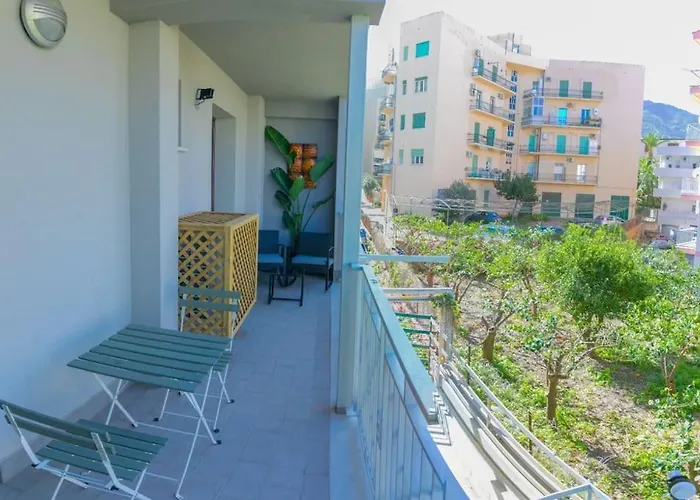 Cozy House * צ'פאלו